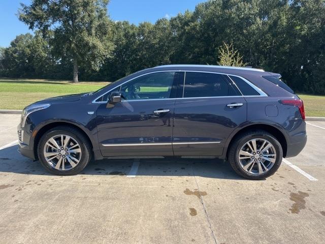 used 2025 Cadillac XT5 car, priced at $41,990