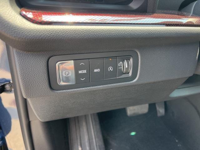 new 2026 Chevrolet Traverse car, priced at $56,899