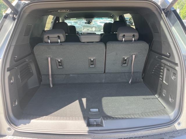 new 2025 Chevrolet Traverse car, priced at $42,094