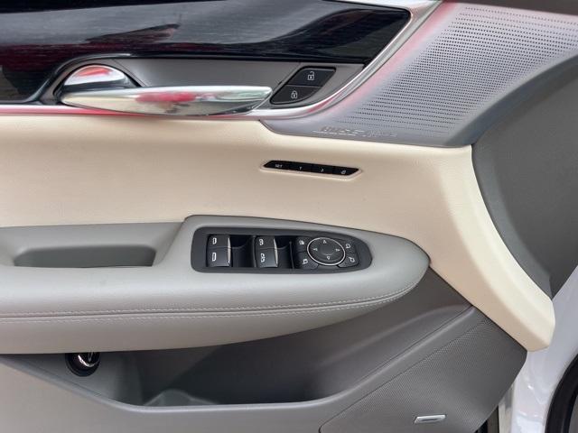 new 2025 Cadillac XT6 car, priced at $57,340