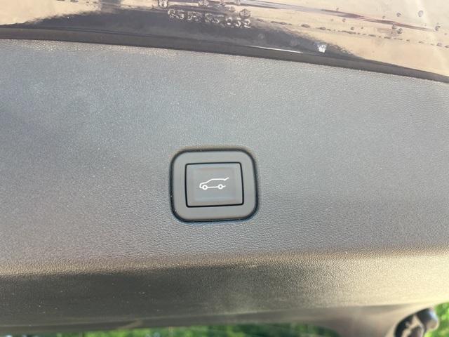 new 2025 Cadillac OPTIQ car, priced at $57,319
