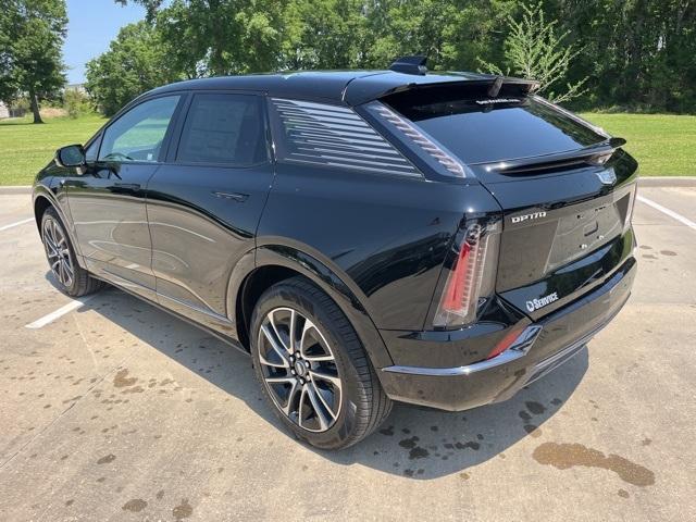 new 2025 Cadillac OPTIQ car, priced at $57,319