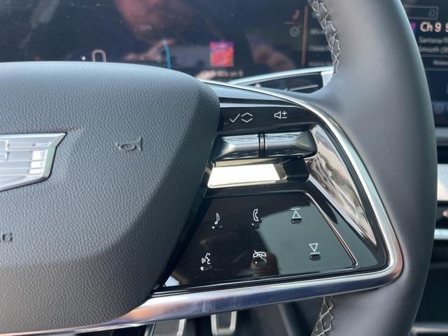 new 2025 Cadillac OPTIQ car, priced at $57,319