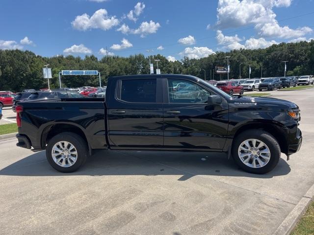 new 2026 Chevrolet Silverado 1500 car, priced at $40,475