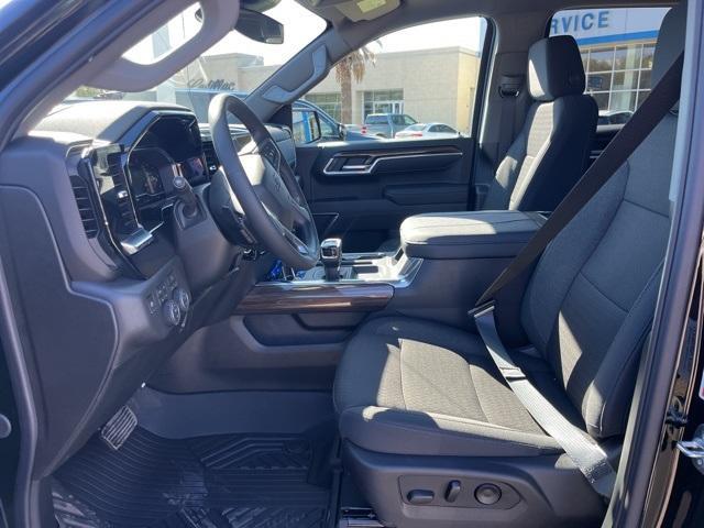 new 2025 Chevrolet Silverado 1500 car, priced at $56,370