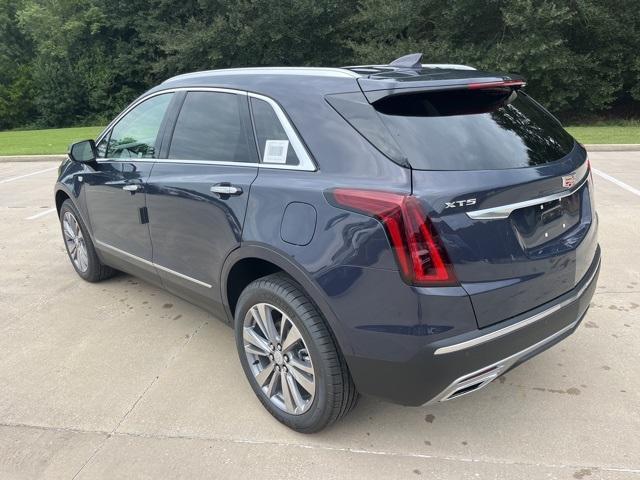 new 2025 Cadillac XT5 car, priced at $53,010