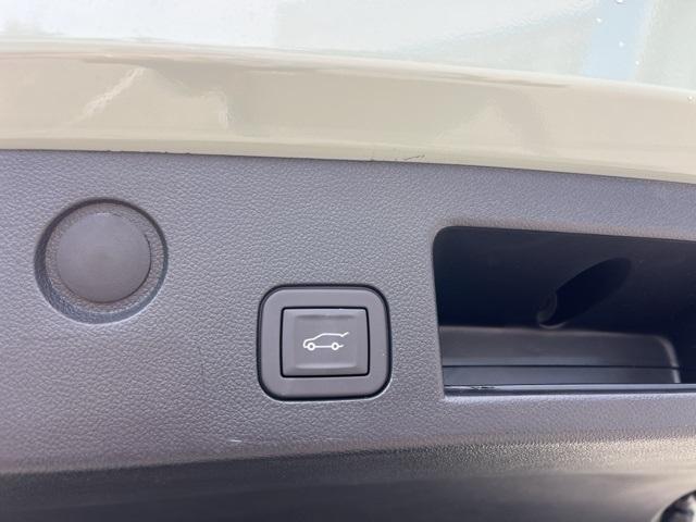 new 2026 Chevrolet Equinox car, priced at $32,465