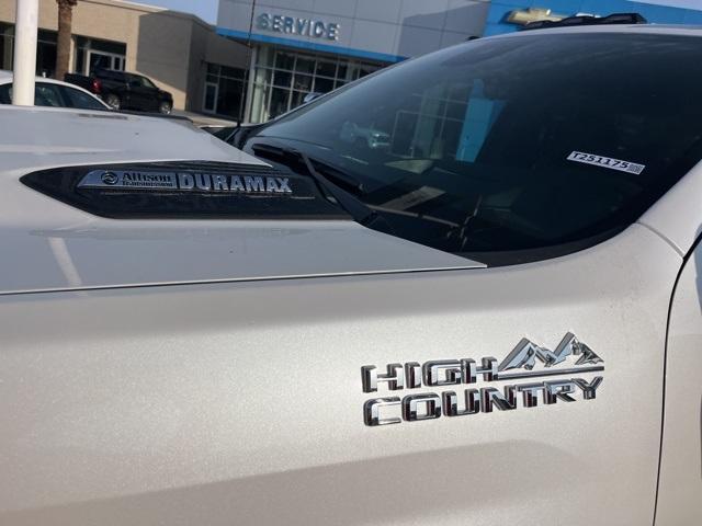 new 2025 Chevrolet Silverado 3500 car, priced at $93,664