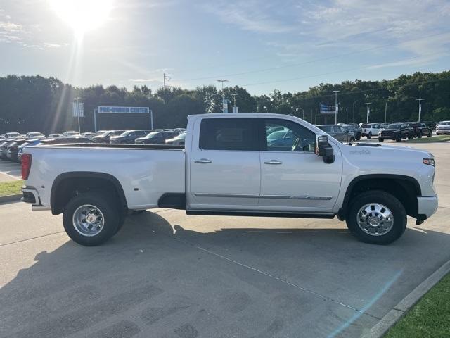 new 2025 Chevrolet Silverado 3500 car, priced at $93,664