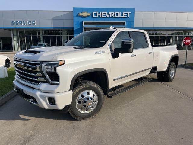 new 2025 Chevrolet Silverado 3500 car, priced at $93,664