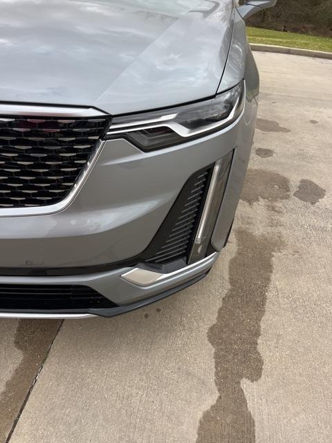 new 2025 Cadillac XT6 car, priced at $49,210