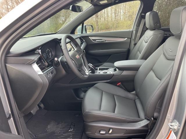 new 2025 Cadillac XT6 car, priced at $49,210
