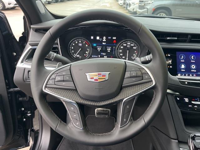 new 2025 Cadillac XT5 car, priced at $62,185