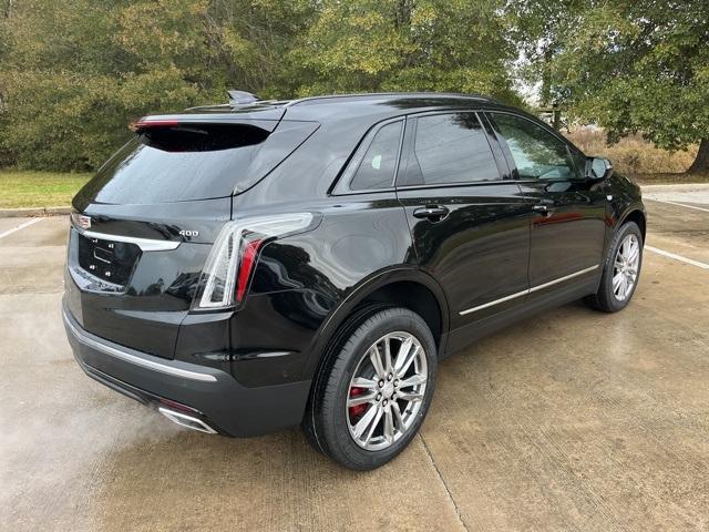 new 2025 Cadillac XT5 car, priced at $62,185