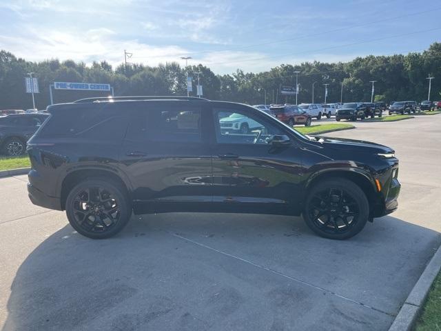 new 2025 Chevrolet Traverse car, priced at $56,024