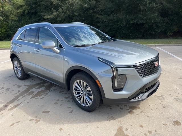 new 2025 Cadillac XT4 car, priced at $45,060