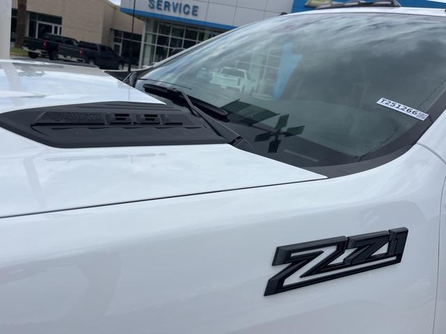 new 2025 Chevrolet Silverado 2500 car, priced at $63,114