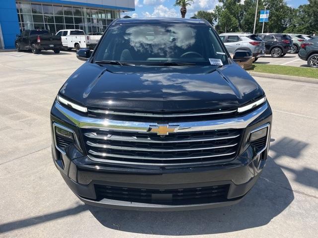 new 2025 Chevrolet Traverse car, priced at $42,094
