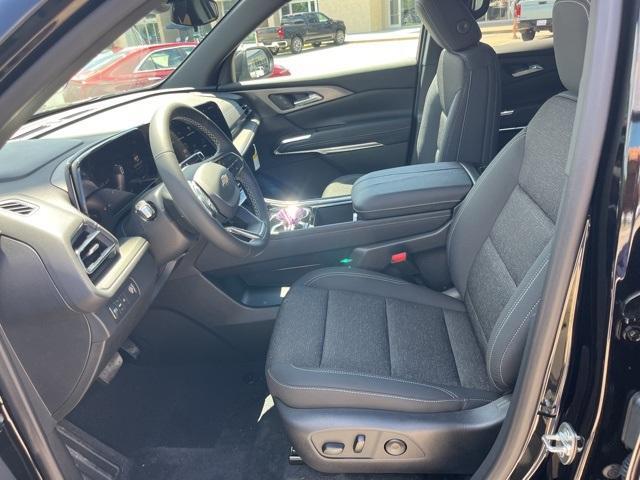 new 2025 Chevrolet Traverse car, priced at $42,094