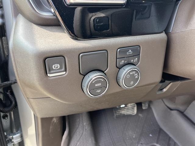new 2025 Chevrolet Silverado 1500 car, priced at $43,369