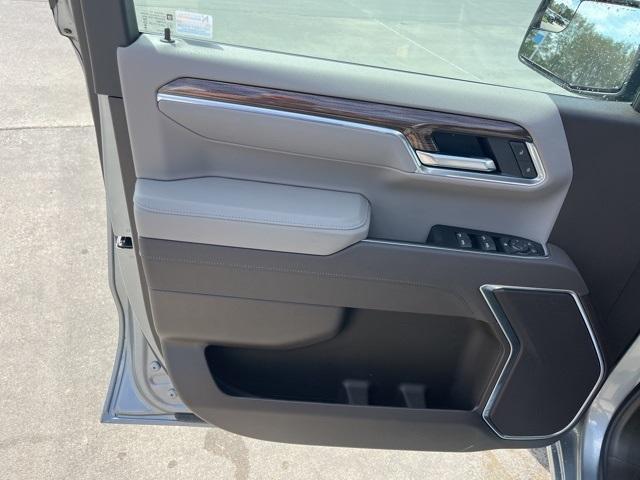 new 2025 Chevrolet Silverado 1500 car, priced at $43,369