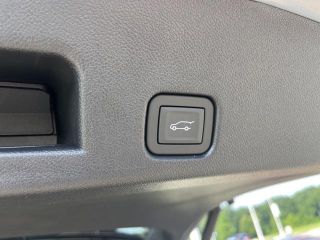 new 2026 Chevrolet Traverse car, priced at $43,239