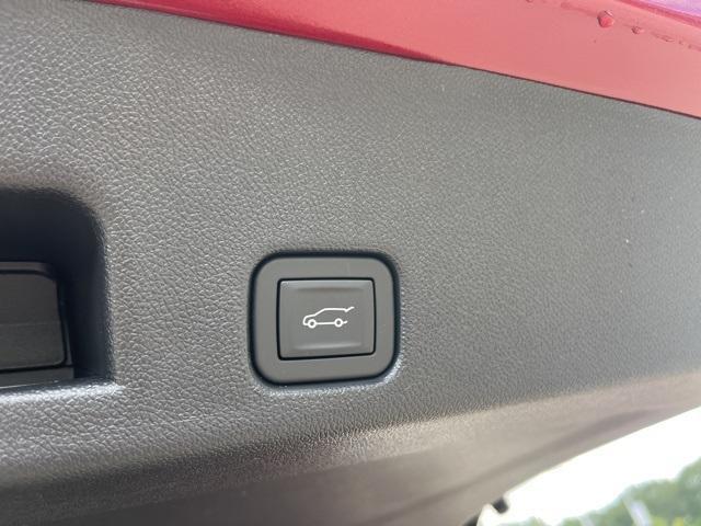 new 2026 Chevrolet Traverse car, priced at $57,604