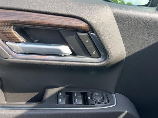 new 2025 Chevrolet Silverado 1500 car, priced at $46,884