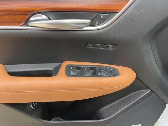 used 2021 Cadillac XT5 car, priced at $29,990