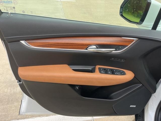 used 2021 Cadillac XT5 car, priced at $29,990