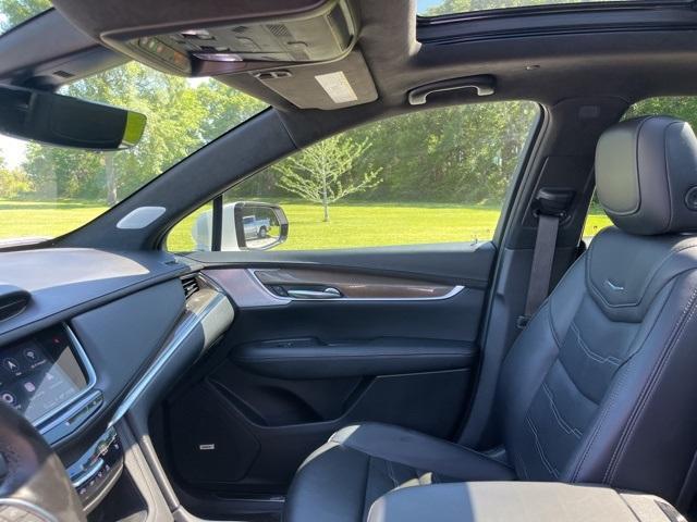 used 2021 Cadillac XT5 car, priced at $29,990