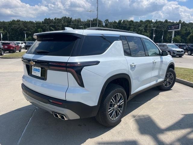 new 2026 Chevrolet Traverse car, priced at $43,009