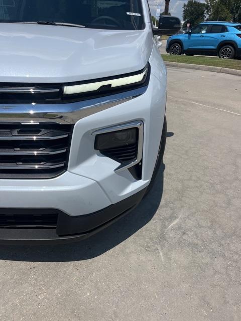 new 2026 Chevrolet Traverse car, priced at $43,009