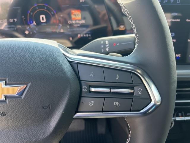 new 2026 Chevrolet Traverse car, priced at $43,009