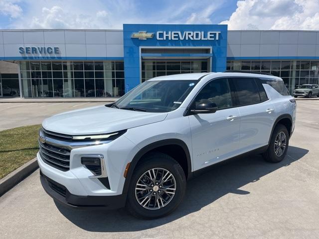 new 2026 Chevrolet Traverse car, priced at $43,009