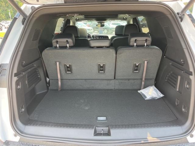 new 2026 Chevrolet Traverse car, priced at $50,799