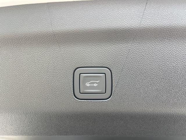 new 2025 Chevrolet Suburban car, priced at $74,724