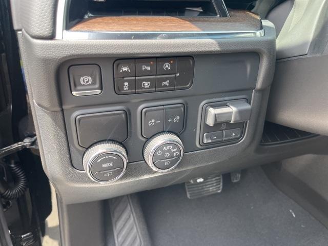 new 2025 Chevrolet Tahoe car, priced at $84,399