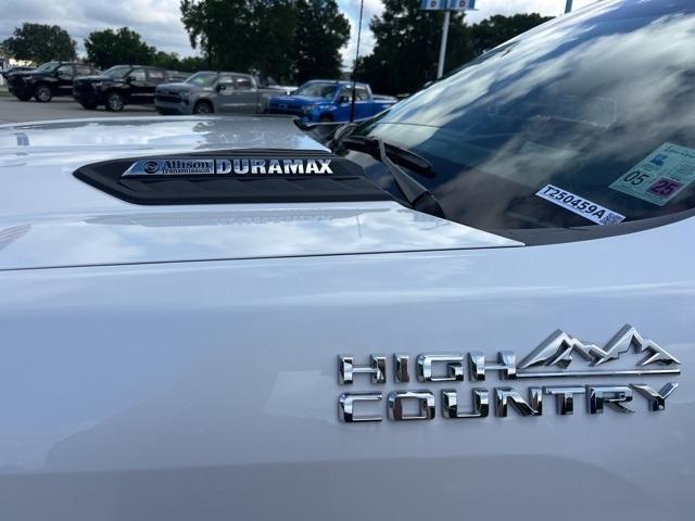 used 2024 Chevrolet Silverado 2500 car, priced at $75,990