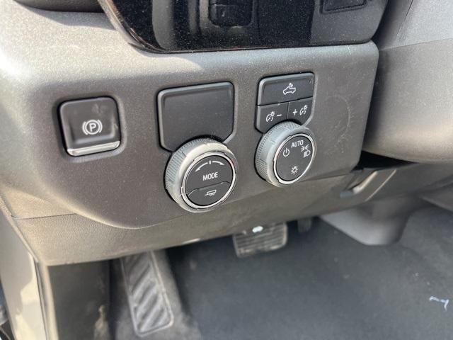 new 2025 Chevrolet Silverado 1500 car, priced at $43,369