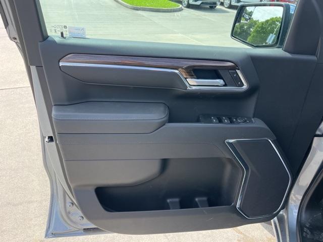 new 2025 Chevrolet Silverado 1500 car, priced at $43,369