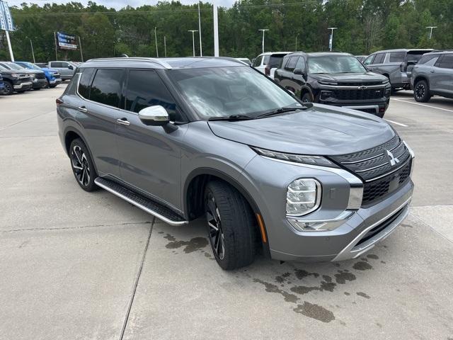 used 2023 Mitsubishi Outlander car