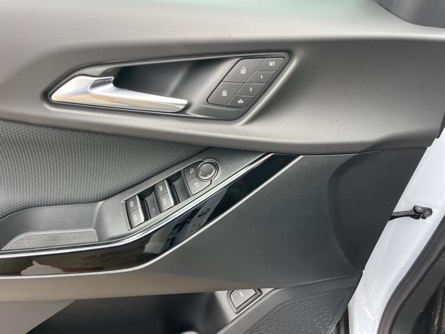 new 2026 Chevrolet Equinox car, priced at $38,255