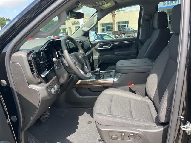 new 2025 Chevrolet Silverado 1500 car, priced at $52,324