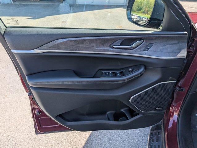 used 2021 Jeep Grand Cherokee L car, priced at $29,628