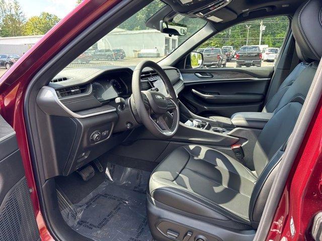 new 2025 Jeep Grand Cherokee car, priced at $54,594