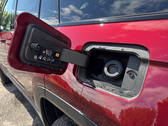 new 2025 Jeep Grand Cherokee car, priced at $54,594