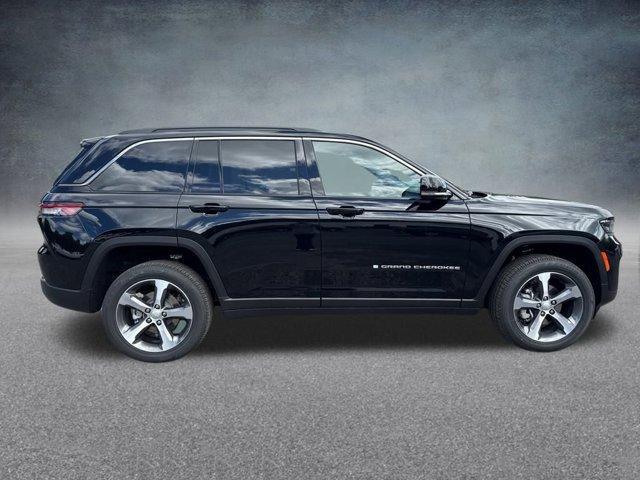 new 2025 Jeep Grand Cherokee car, priced at $51,871