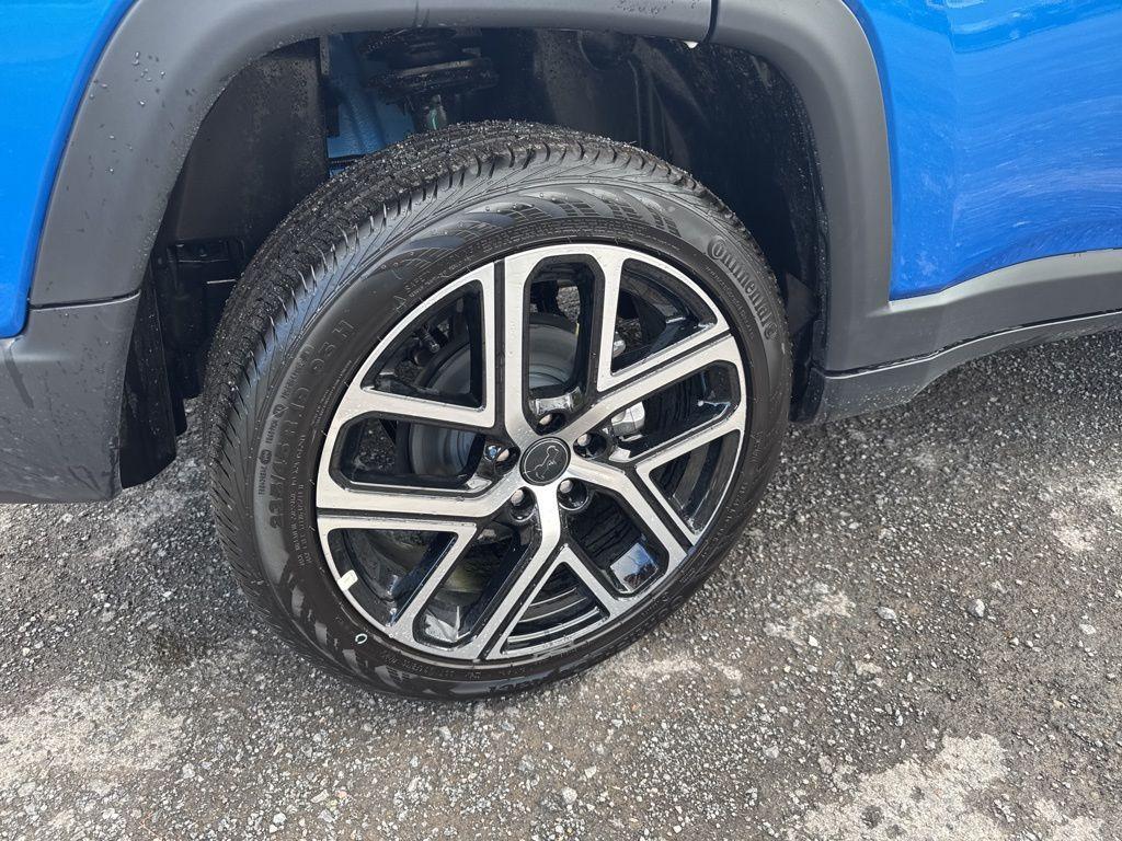 new 2025 Jeep Compass car, priced at $35,085