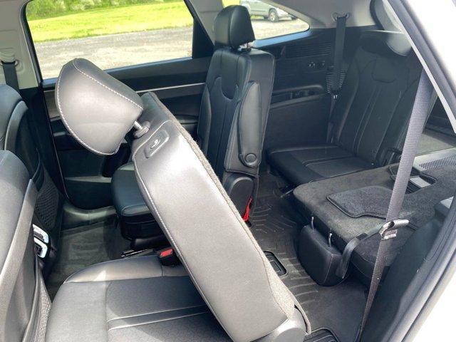 used 2022 Kia Sorento car, priced at $29,942